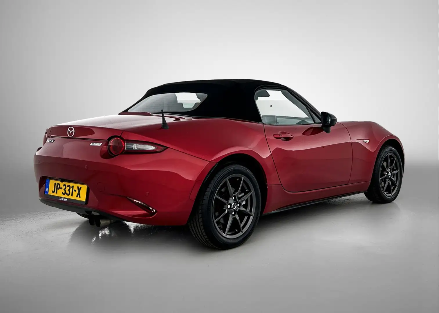 Mazda MX-5 1.5 SkyActiv-G 131 GT-M met Sports Pack | Volledig Rood - 2