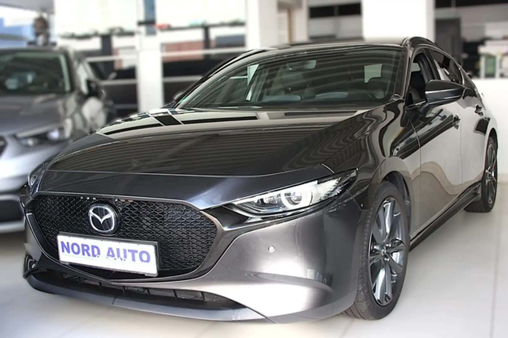 Mazda 3 2.0 PRIME LINE Autom. Leder/Navi/Kam/ACCTemp Gris - 2