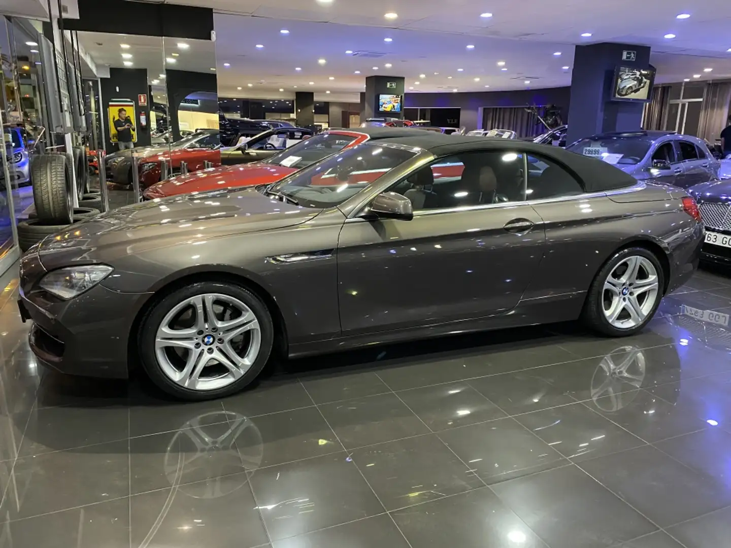 BMW 640 640iA Cabrio Gris - 2