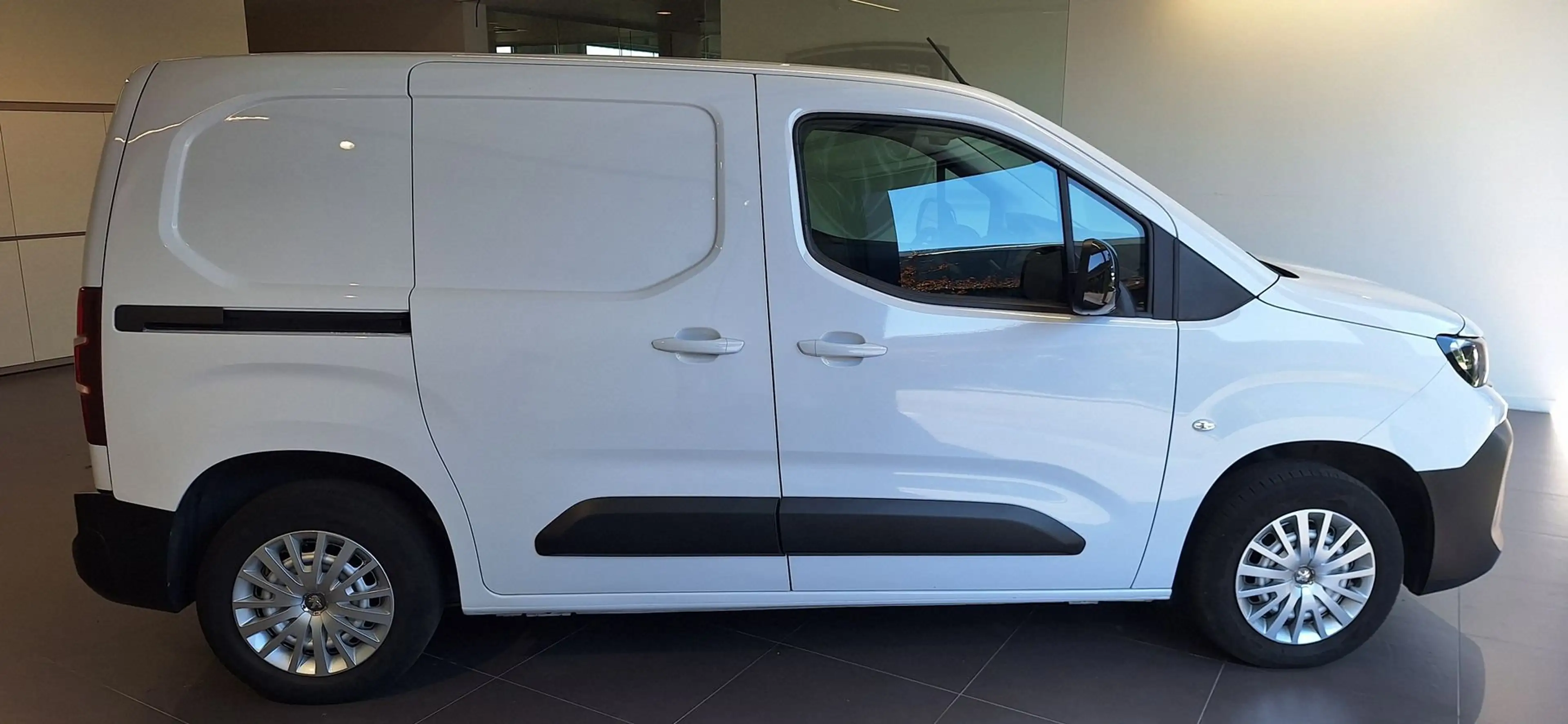 Peugeot Partner GB BlueHDi S&S L1 Heavy — photo 5