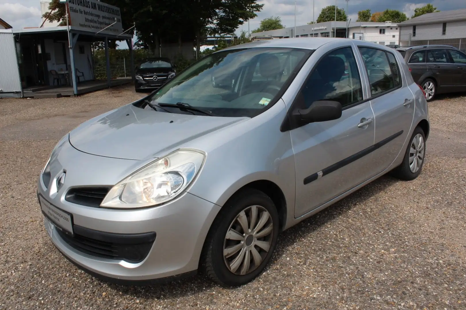 Renault Clio III Extreme 1.2* Klima*Radio/CD*8-fach*5trg Grau - 1