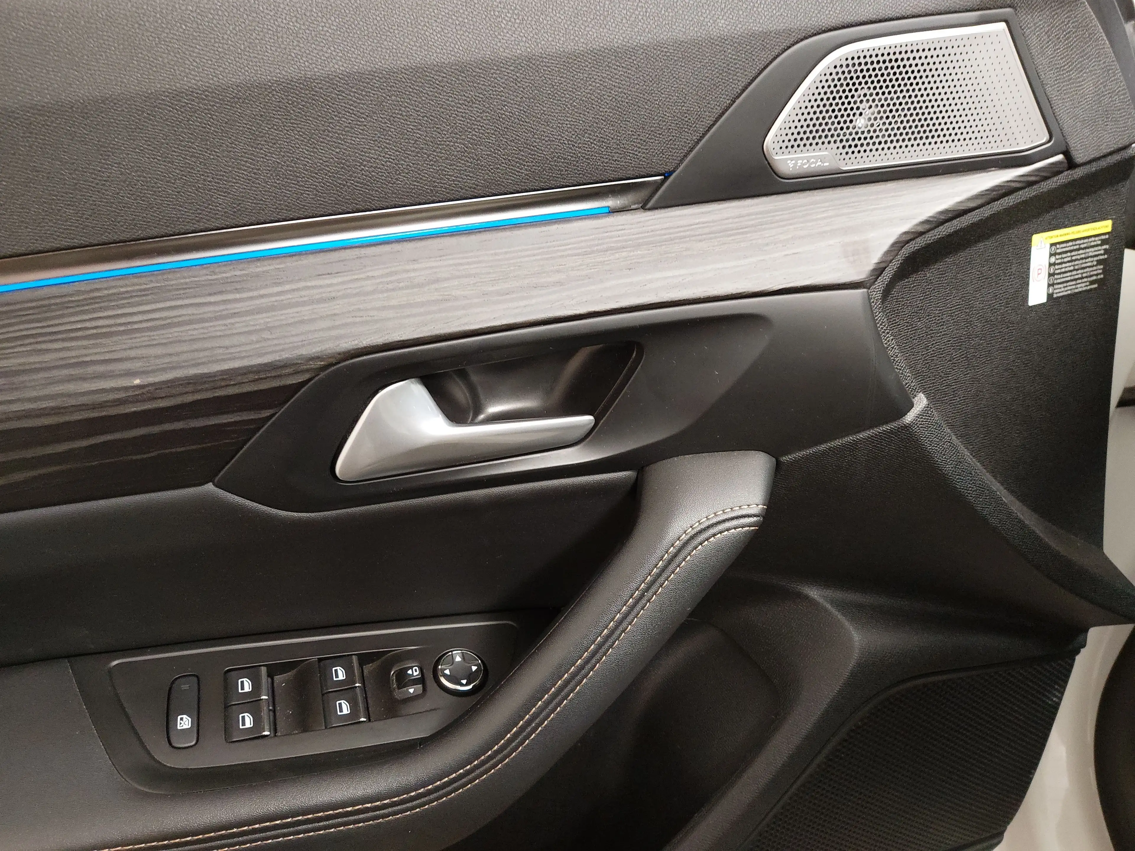 Peugeot 508 508 T-LEDER NAVI KLIMAAUT LED RADIO MFL PANO GSD PDC DAB KAMERA SOUND 225 GT LEDER — photo 5