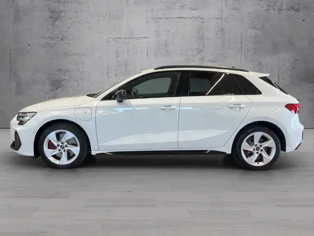 Audi A3 view 3