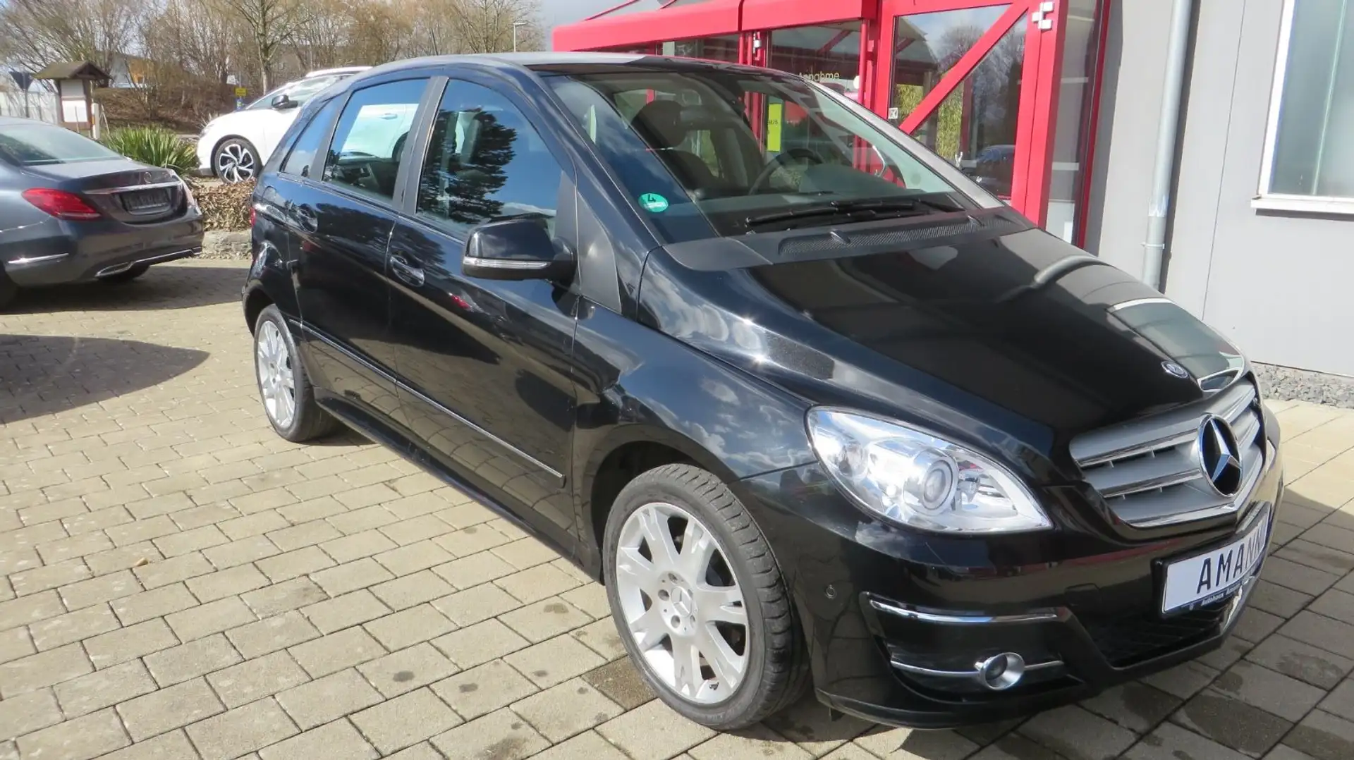 Mercedes-Benz B 200 Sport Edition +AHK Schwarz - 1