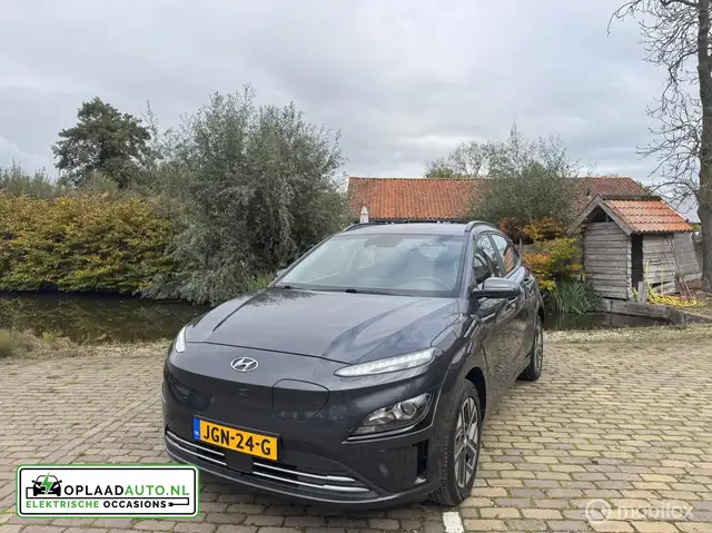 Hyundai KONA EV 64 kWh | 3-fase | Facelift | Soh 100%