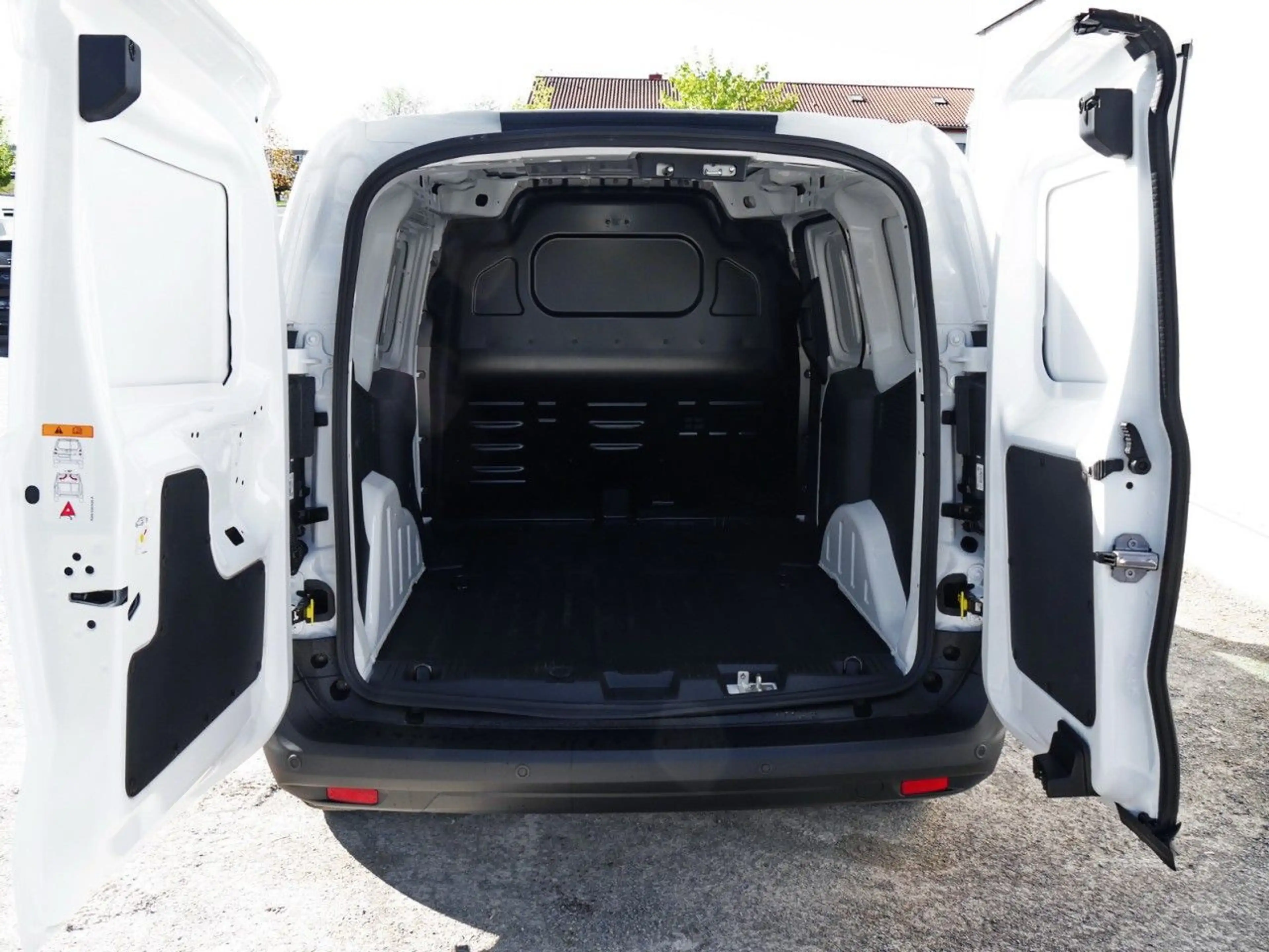 Ford Transit Courier Trend 1.0 EB Aut.+Winter-Pkt+DAB — photo 11
