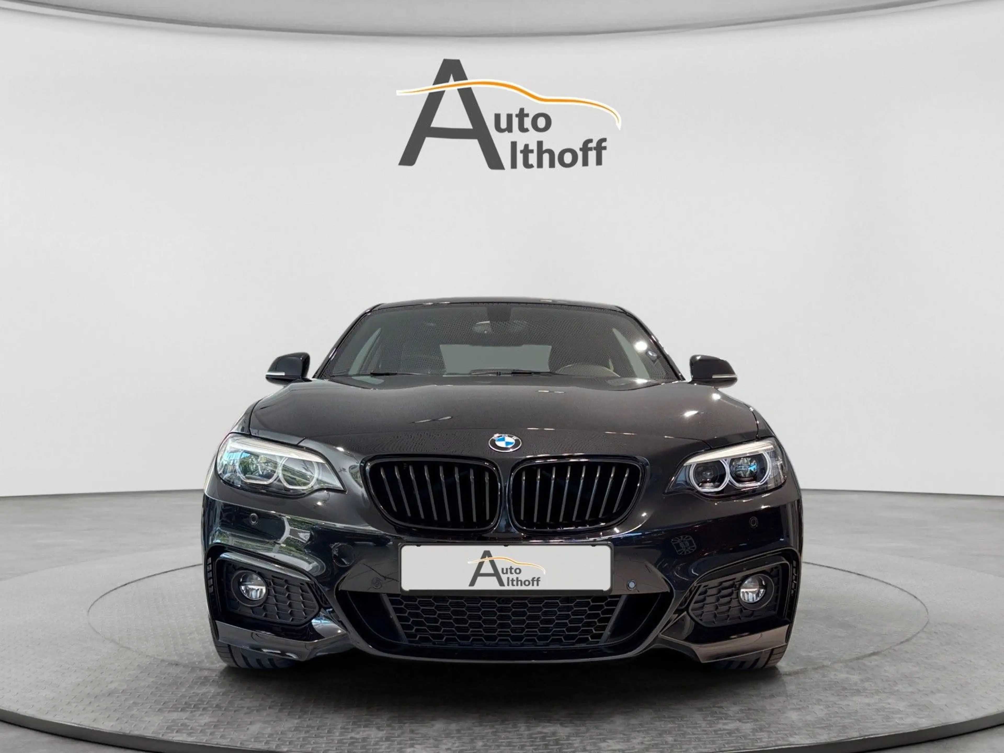 BMW 220 i Coupe M Sport NAV/PDC/LED/SZH/ — photo 2