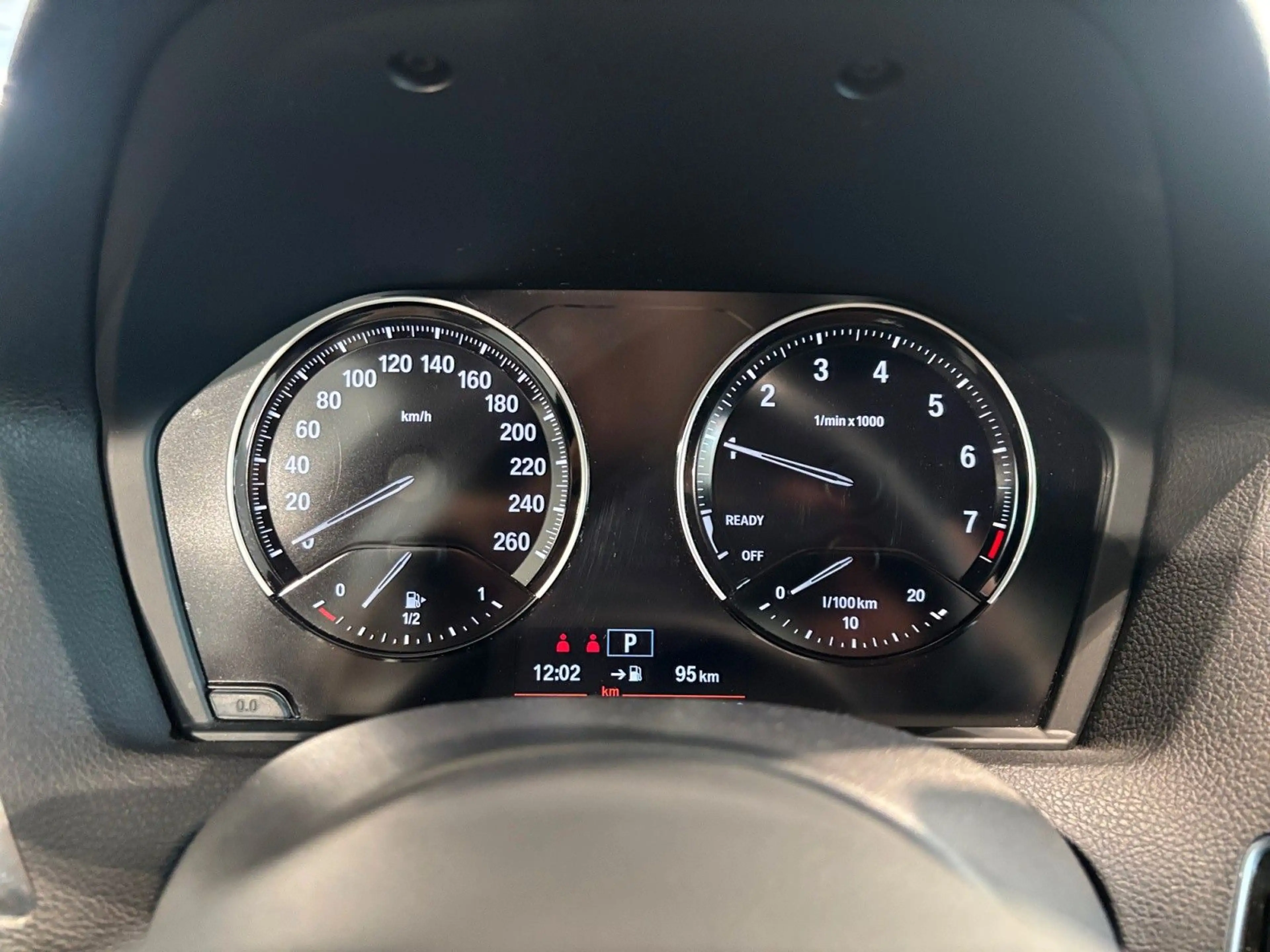 BMW 220 i Coupe M Sport NAV/PDC/LED/SZH/ — photo 12