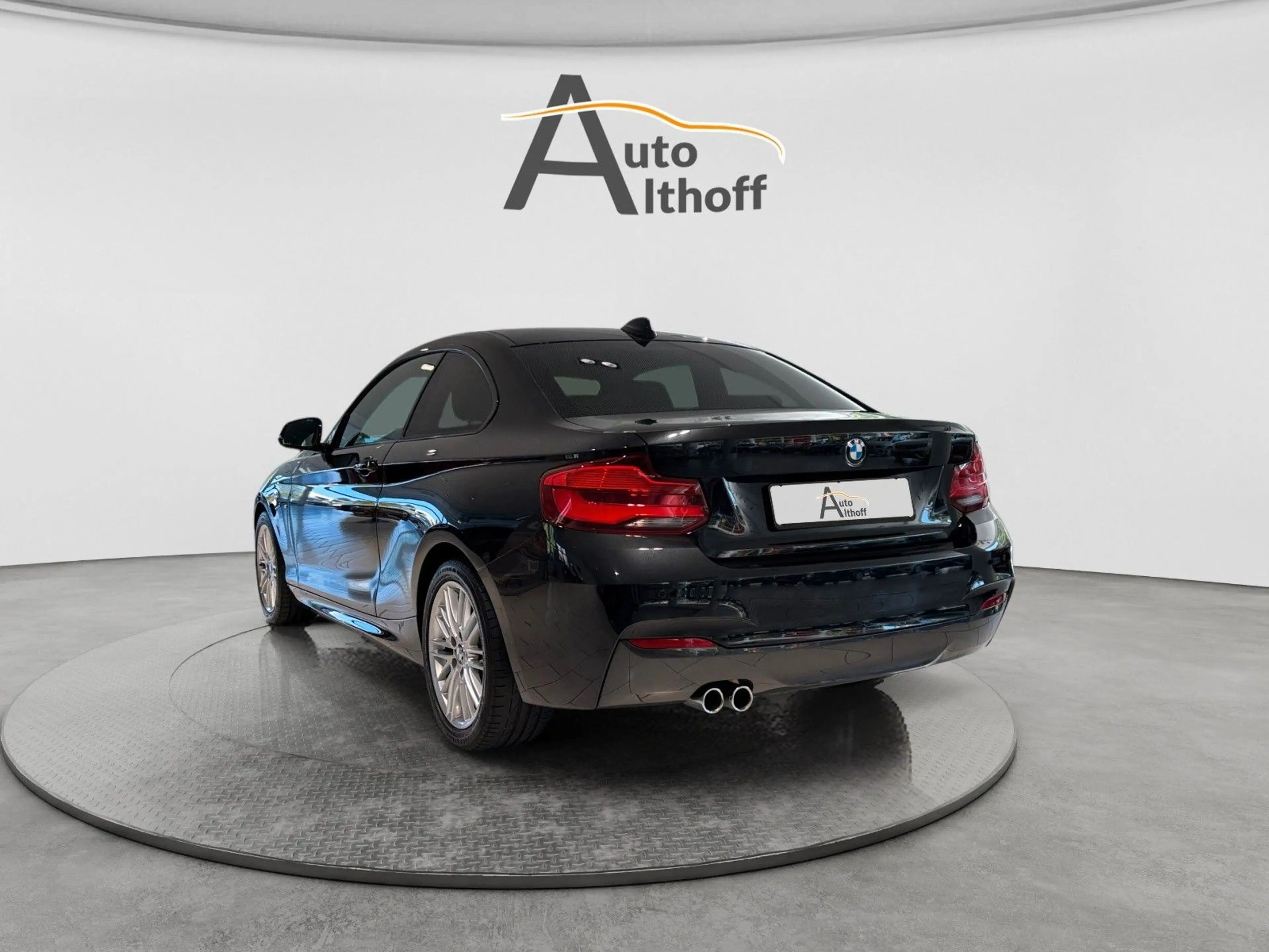 BMW 220 i Coupe M Sport NAV/PDC/LED/SZH/ — photo 4