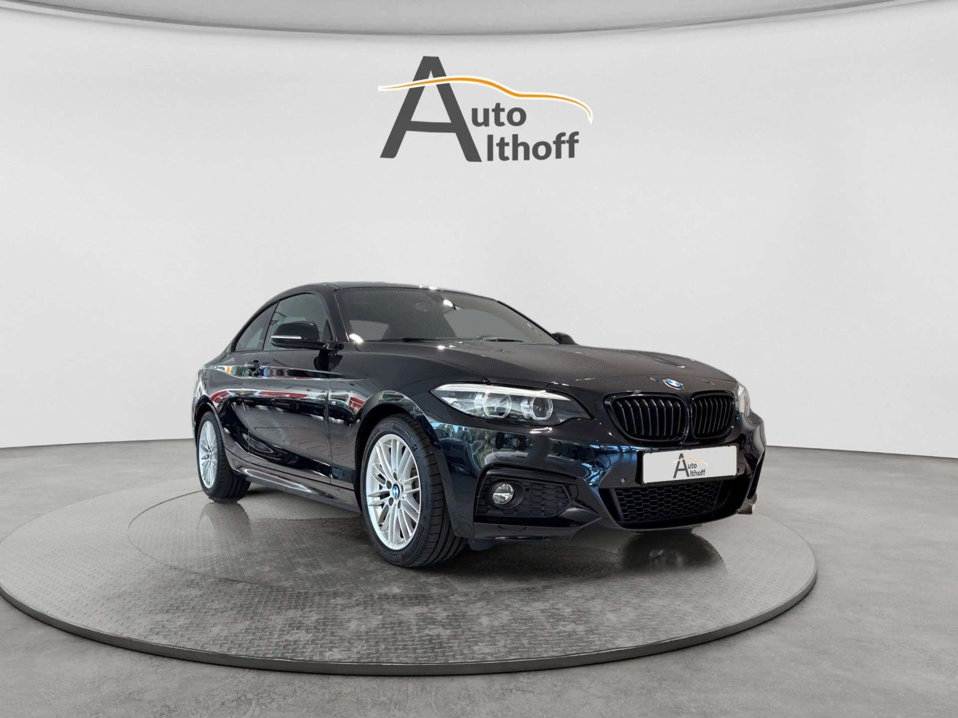 BMW 220 i Coupe M Sport NAV/PDC/LED/SZH/