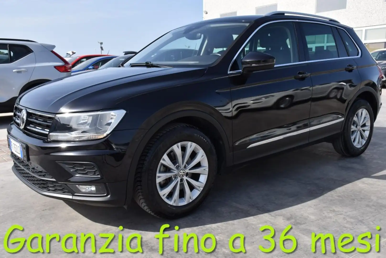 Volkswagen Tiguan 1.6 TDI SCR Business BlueMotion Technology Negro - 1