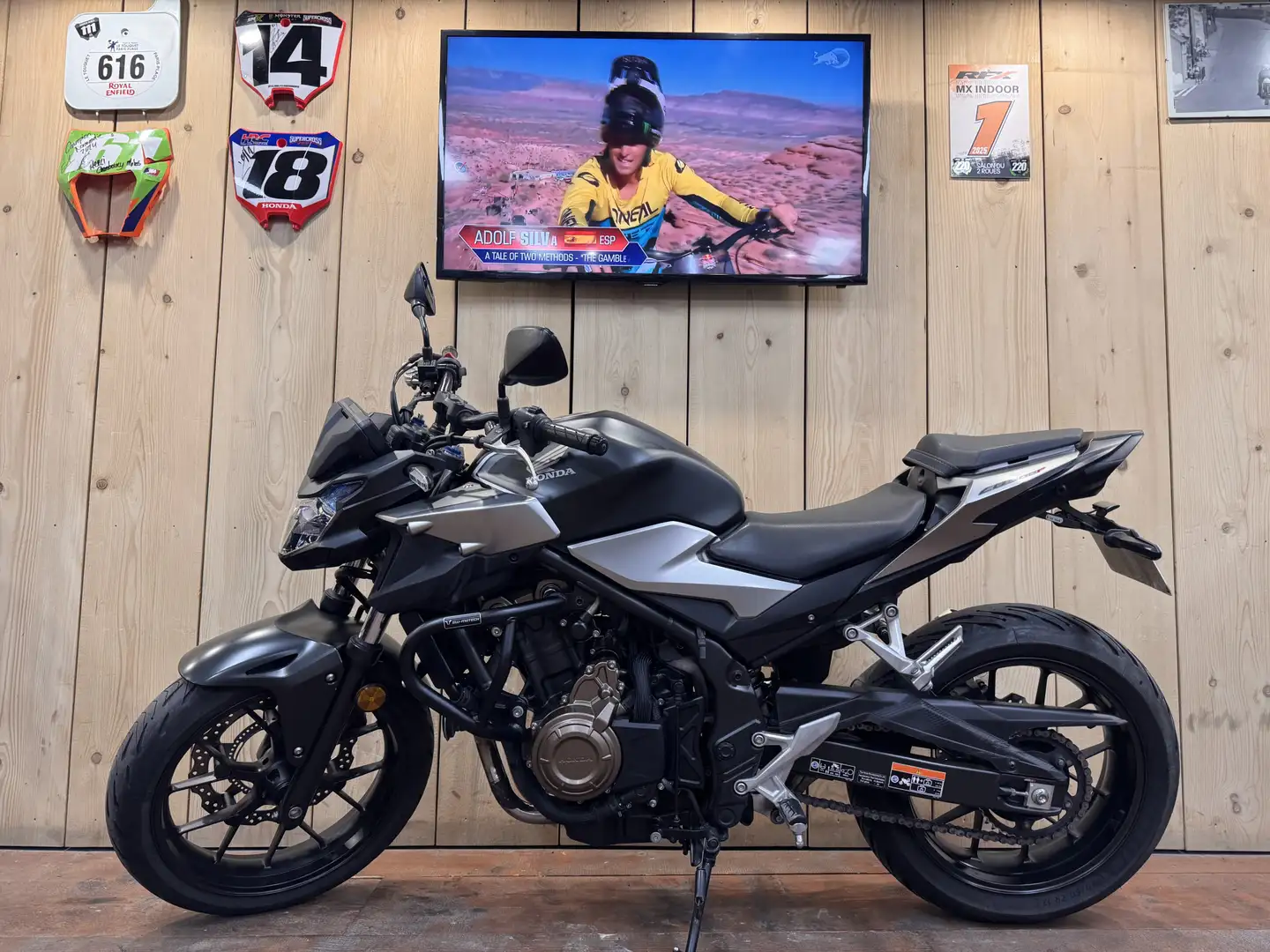 Honda CB 500 Negro - 2