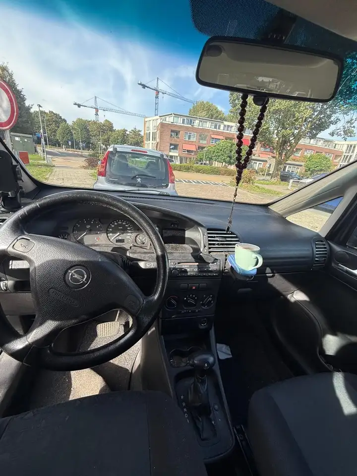Opel Zafira A 1.8 automaat, foto 11