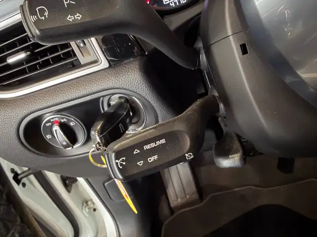 Porsche Macan view 13