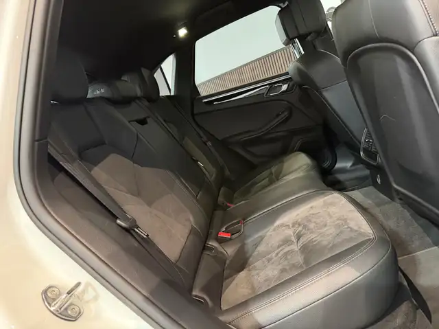 Porsche Macan view 20