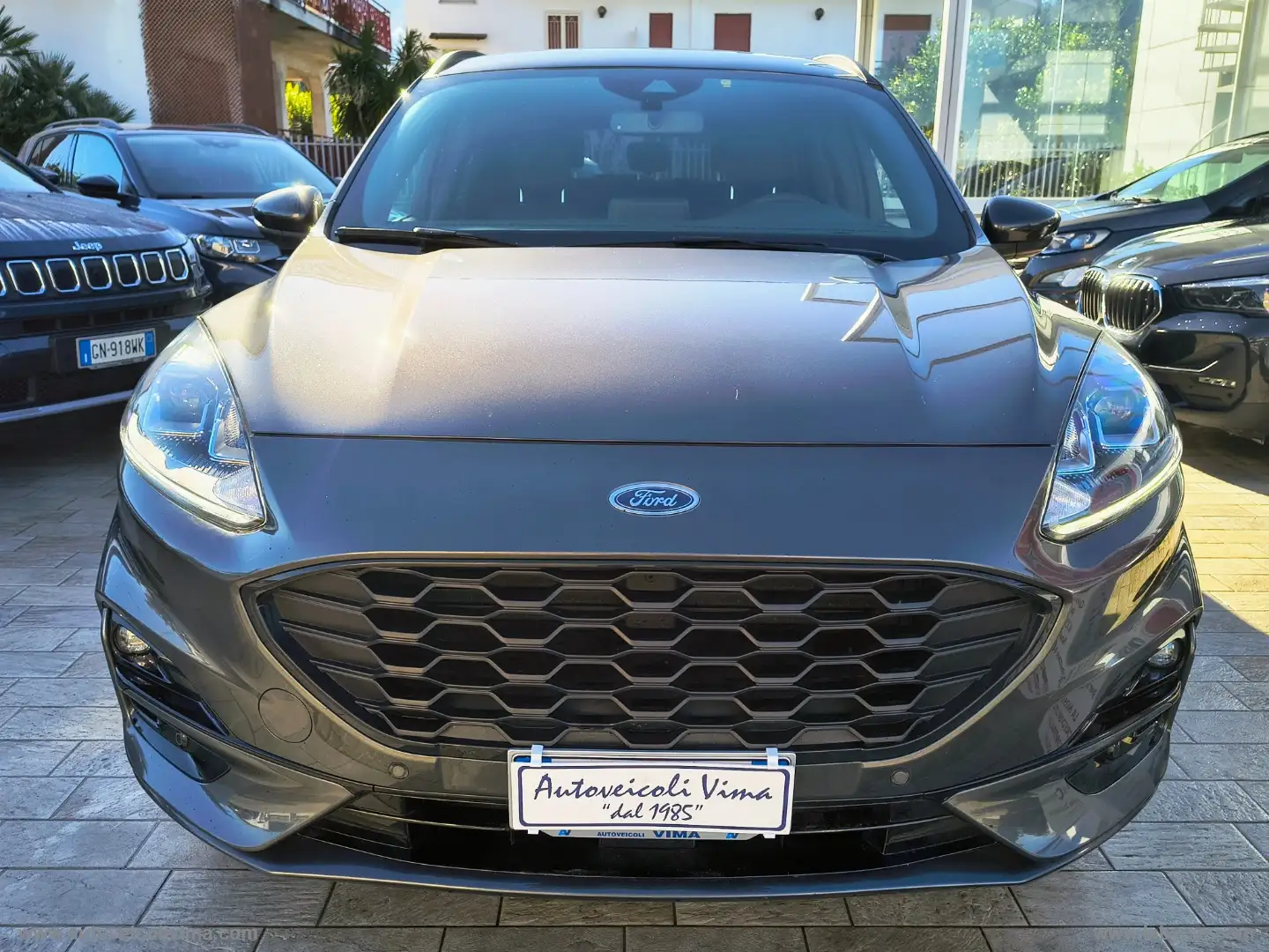 Ford Kuga 1.5 EcoBlue 120 CV 2WD ST-Line Gris - 2
