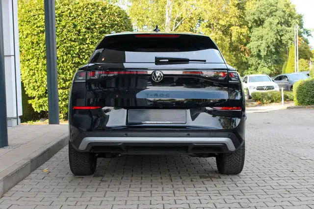 Volkswagen T-Roc view 6