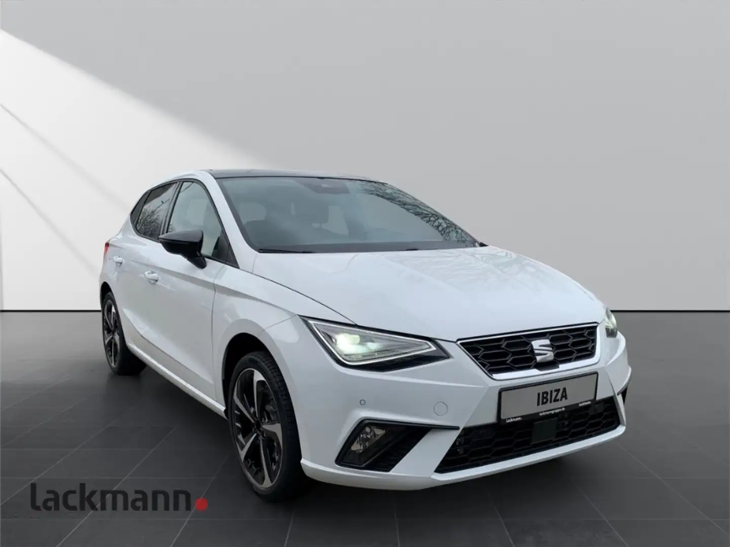 SEAT Ibiza 1.0 TSI FR*Navi*Panorama*LED*SHZ*Kessy* Weiß - 2