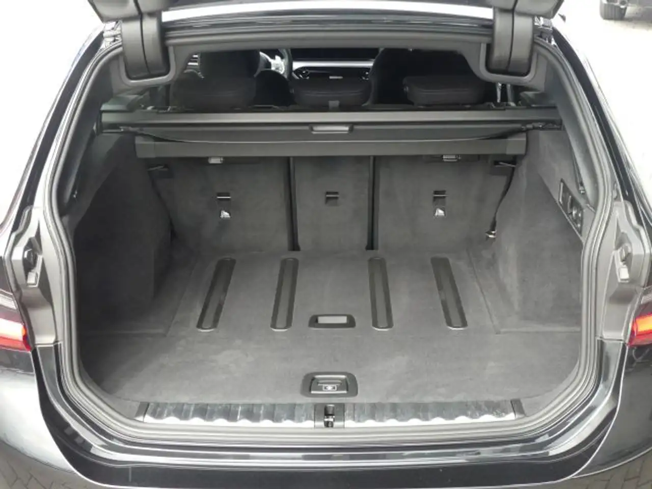 BMW 318 i Tour M Sportp. AHK°ACC*Ad.LED°Headup+HIFI, миниатюра 7