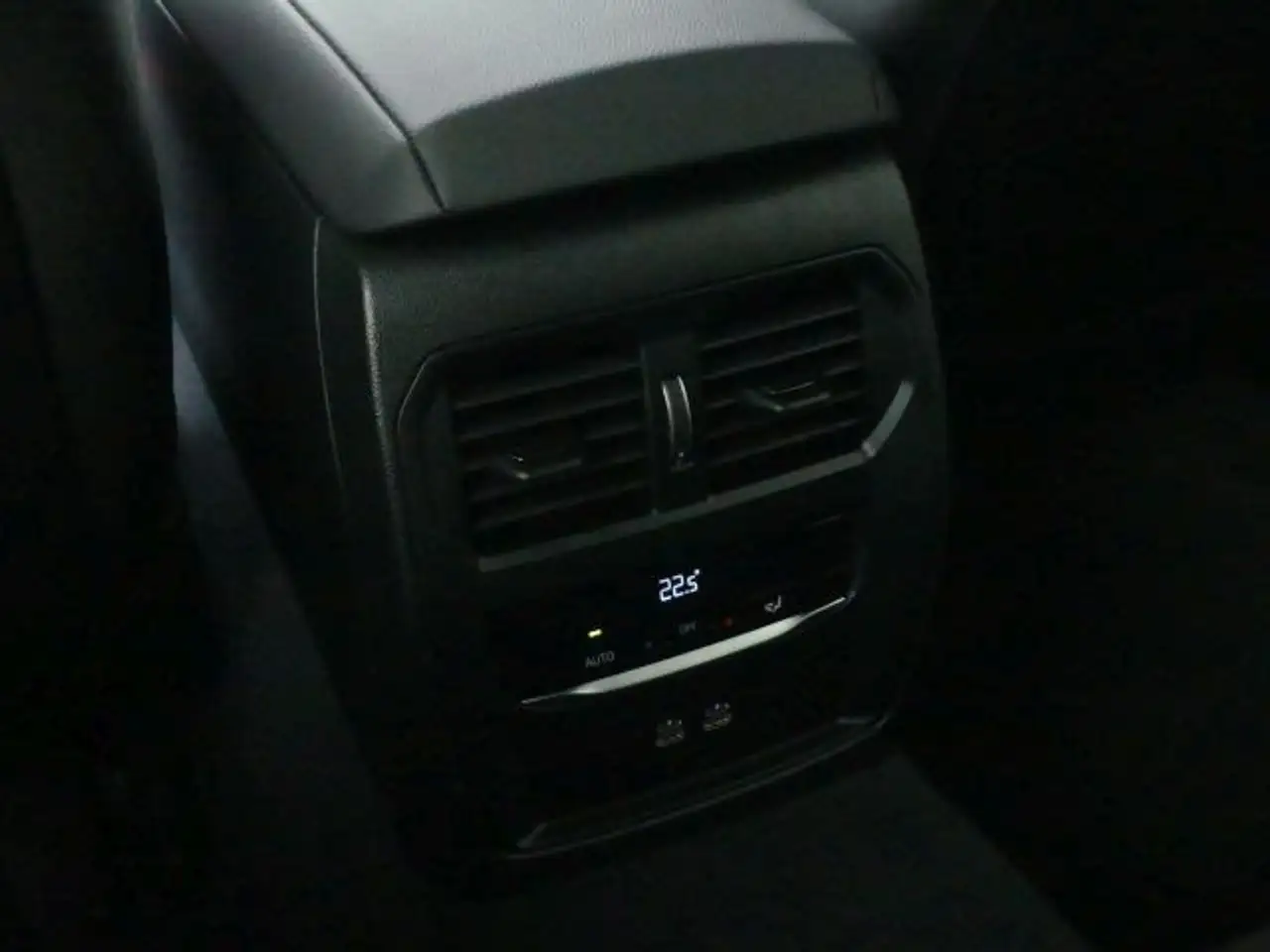 BMW 318 i Tour M Sportp. AHK°ACC*Ad.LED°Headup+HIFI, миниатюра 13