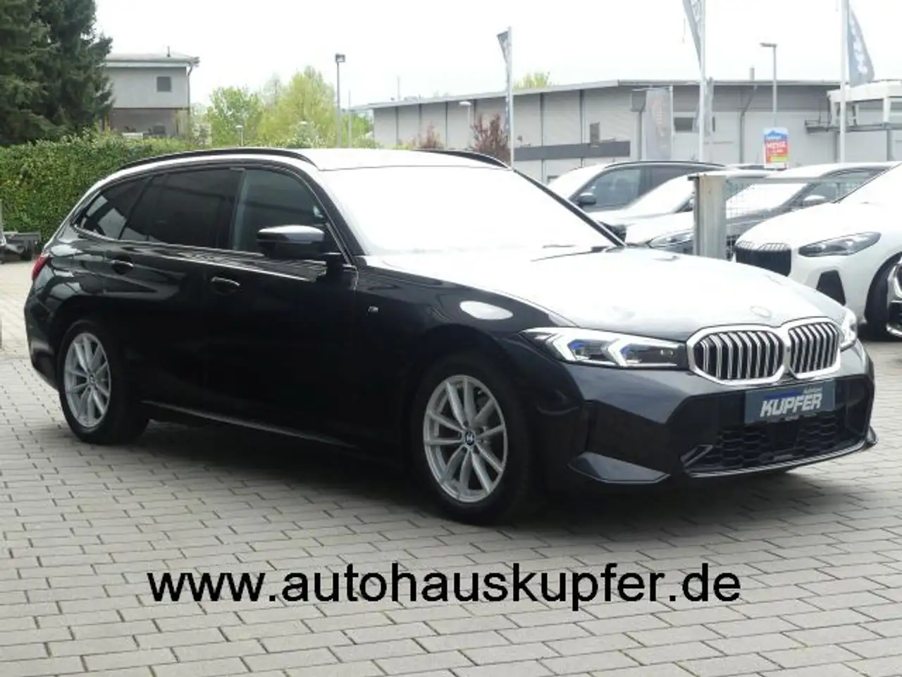 BMW 318 i Tour M Sportp. AHK°ACC*Ad.LED°Headup+HIFI, миниатюра 2