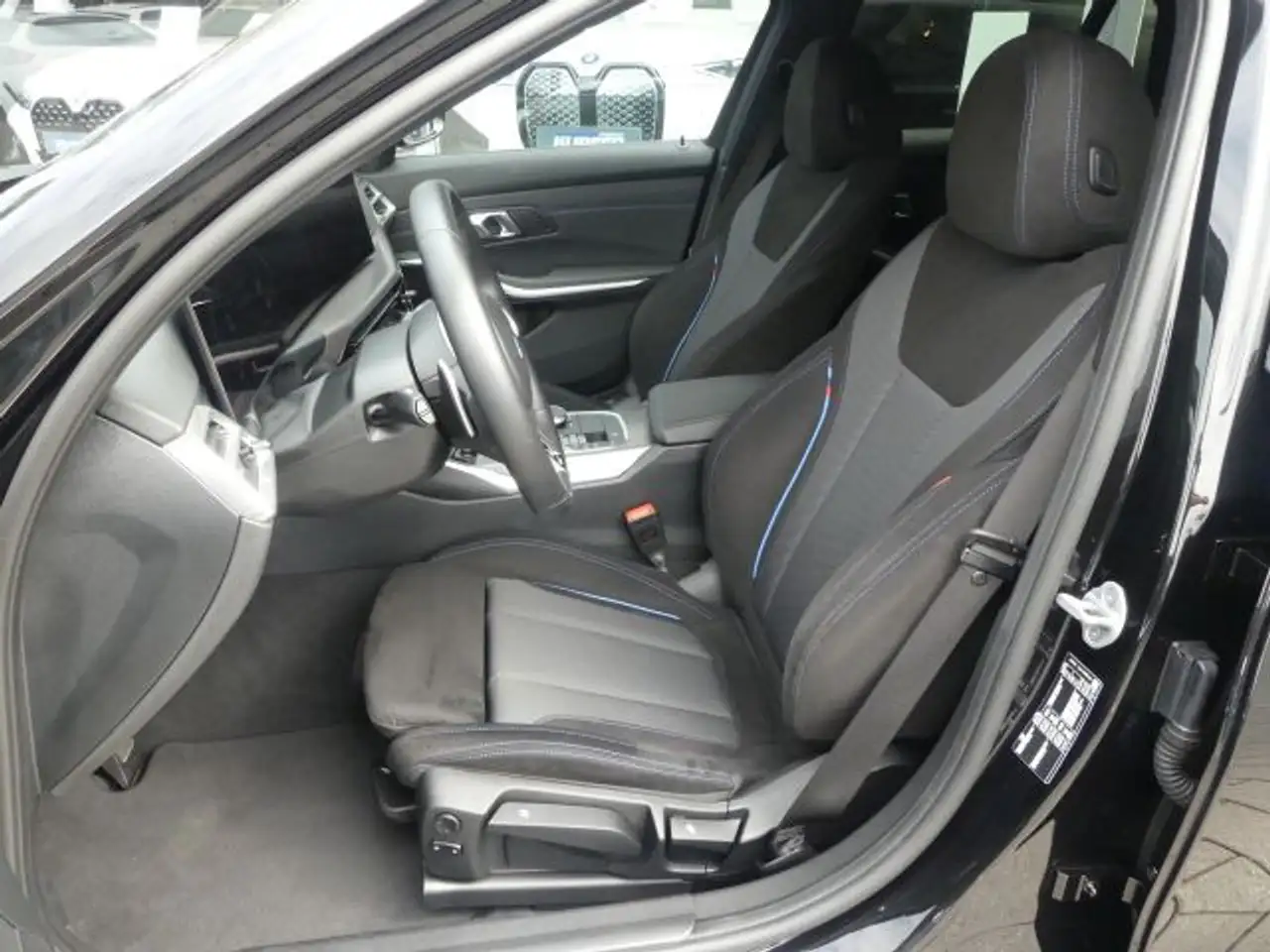 BMW 318 i Tour M Sportp. AHK°ACC*Ad.LED°Headup+HIFI, миниатюра 9