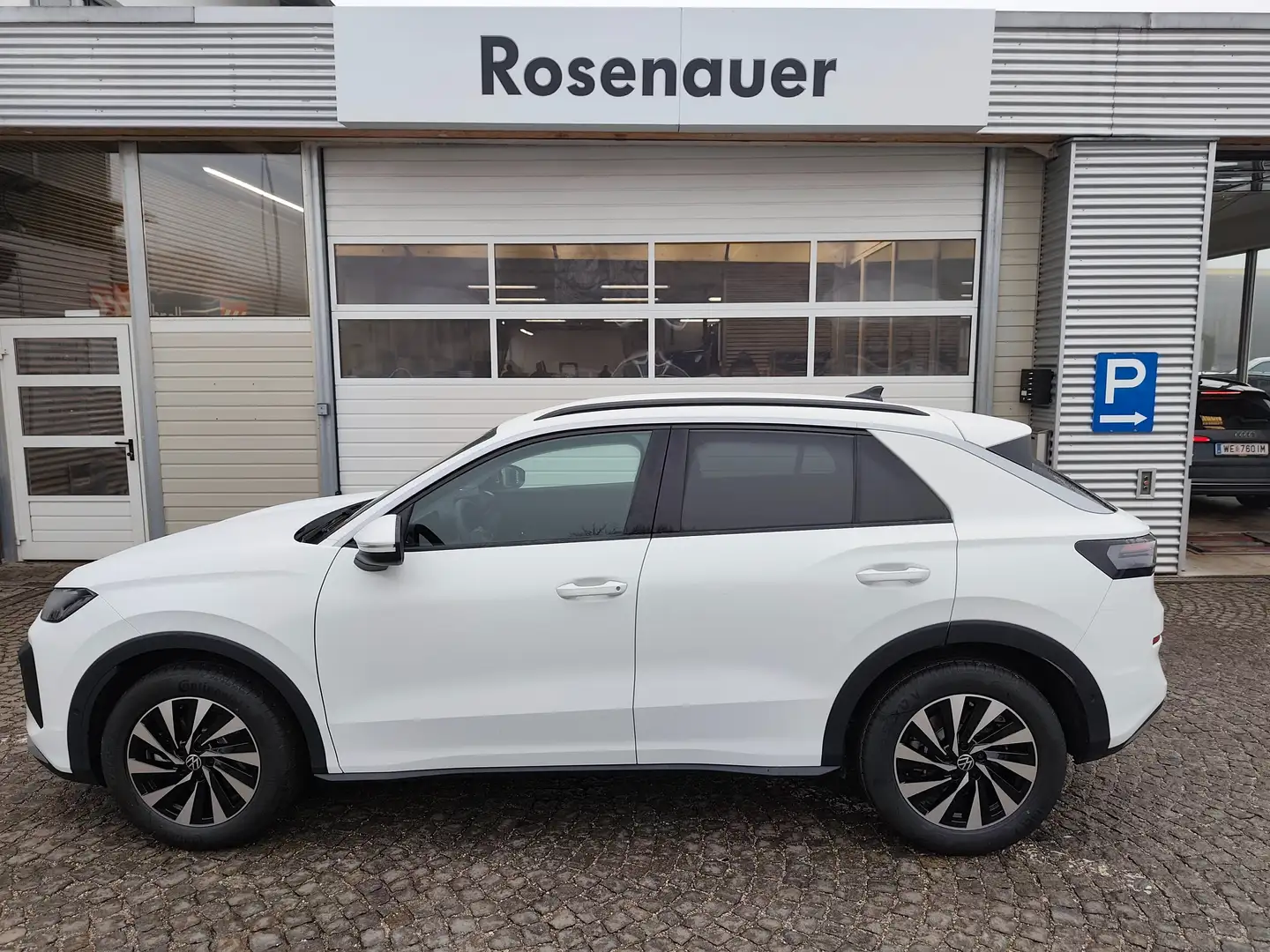Volkswagen T-Roc 1.5 eTSI 85 kW Life Weiß - 1