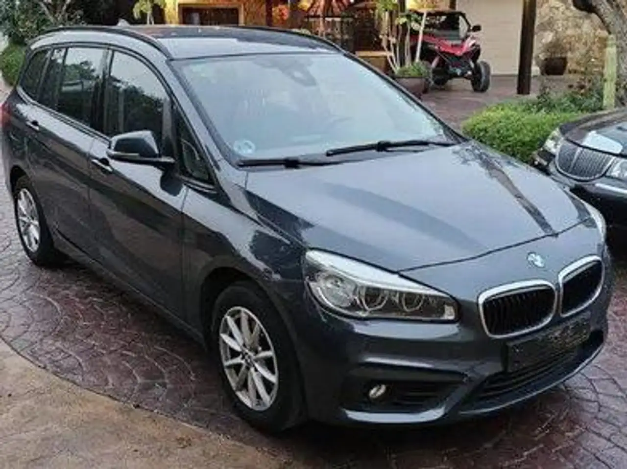 BMW 216