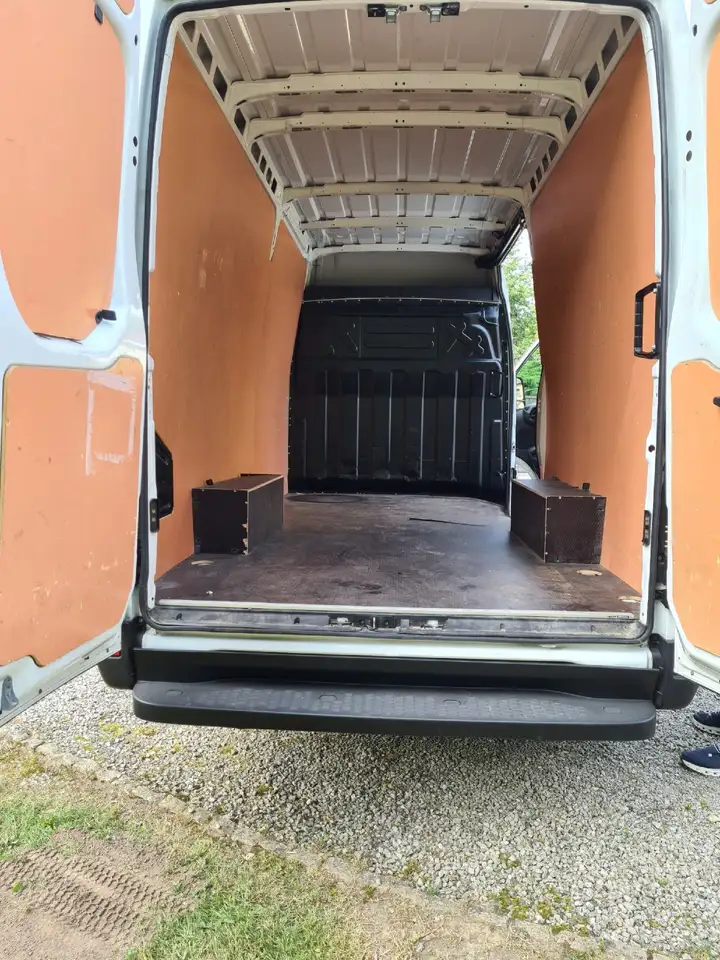 Iveco Daily 2022 — фото 6