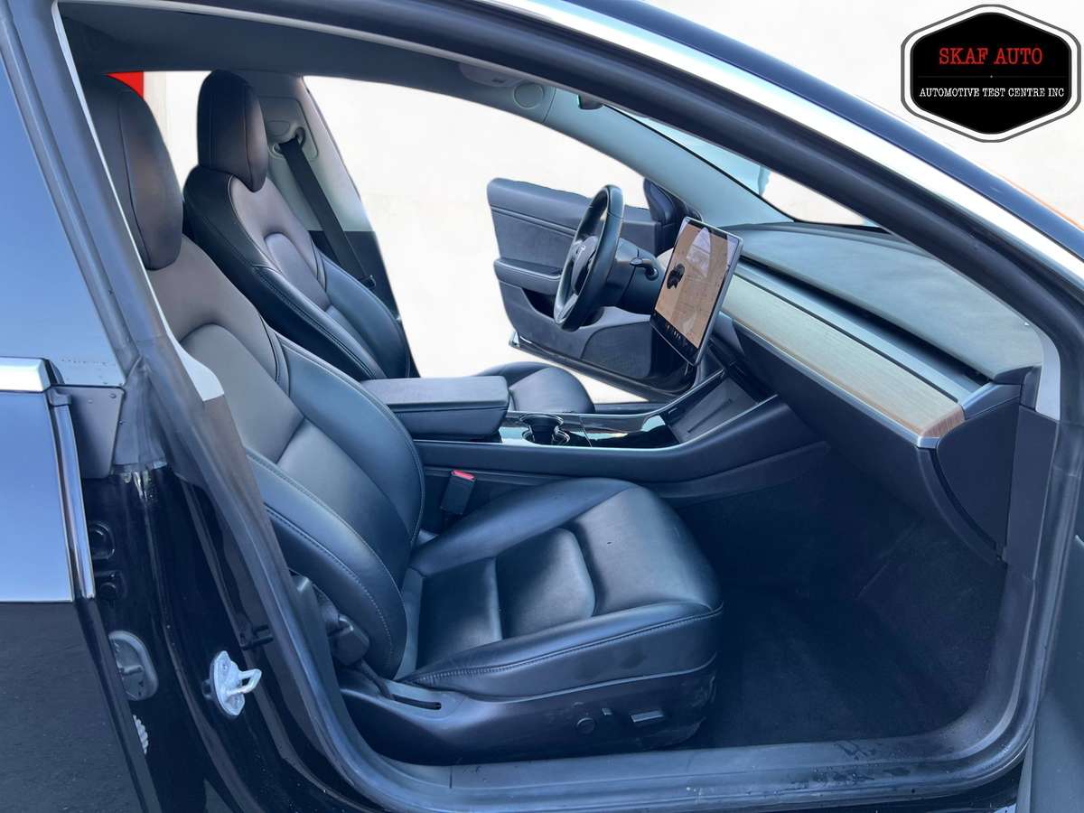 2019 Tesla Model 3 STANDARD RANGE PLUS! RWD! WE FINANCE! thumb 8