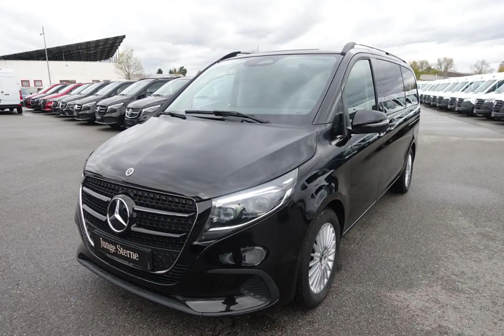 Mercedes-Benz V 250 d STYLE lang MOPF 7Sitze Distronic AHK2,5t Schwarz - 2