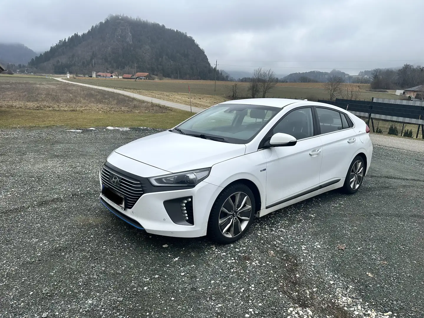 Hyundai IONIQ 1,6 GDi Hybrid Style - 2
