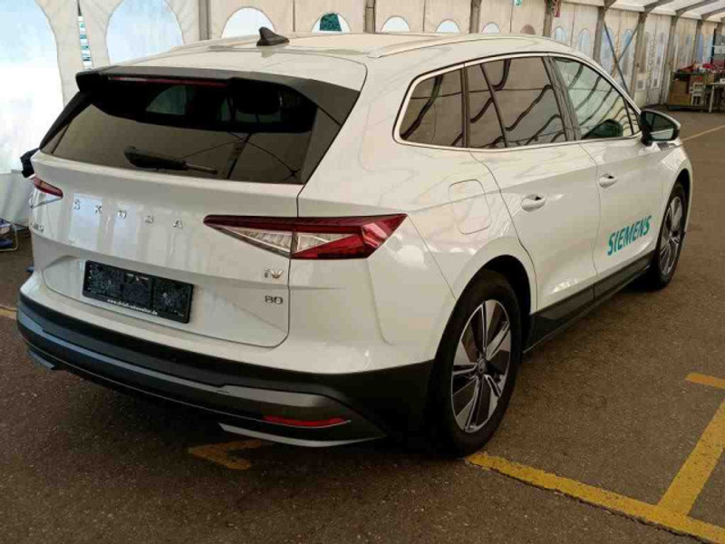 Skoda Enyaq 80 SUITE MATRIX+NAVI+APP+ACC+SHZ+AHK+WÄPU — photo 3