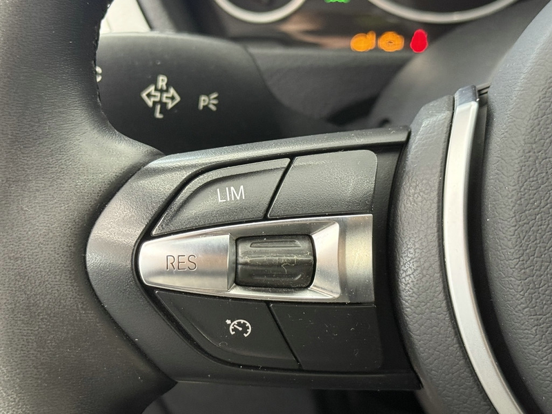 BMW 320 dA Touring M-Paket, LED, Navi, Pano, DAB — photo 15