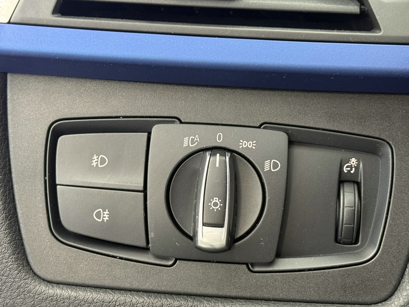 BMW 320 dA Touring M-Paket, LED, Navi, Pano, DAB — photo 14