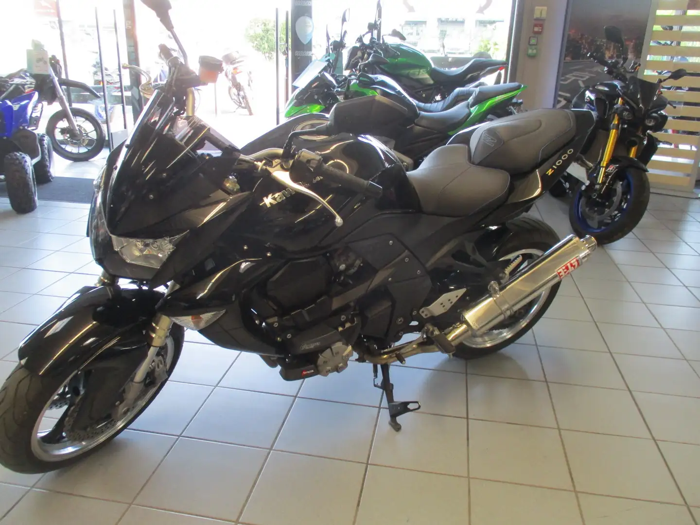Kawasaki Z 1000 Noir - 1