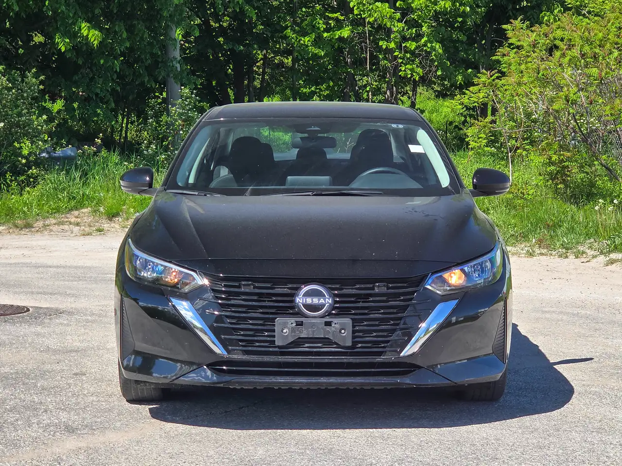 Nissan Sentra снимка Nissan Sentra