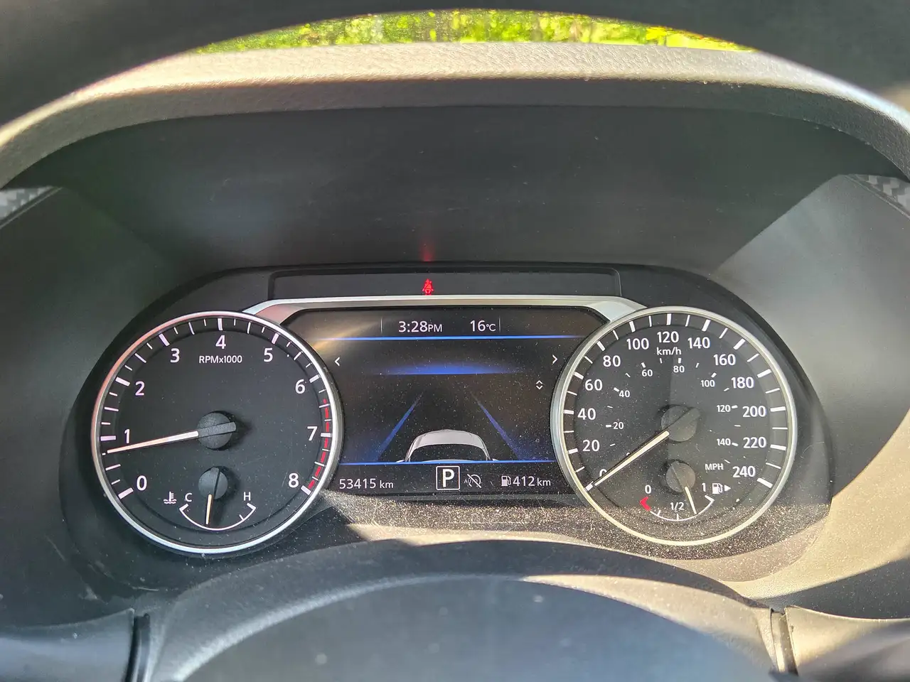 Nissan Sentra снимка Nissan Sentra