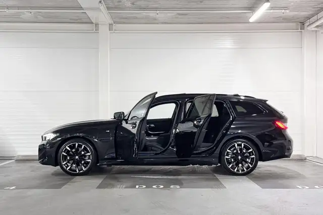 BMW 3 Series view 3
