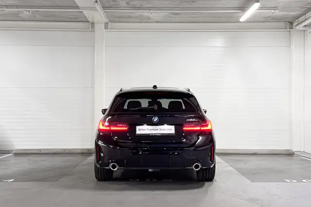 BMW 3 Series view 7
