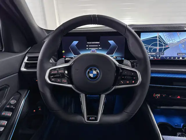 BMW 3 Series view 12