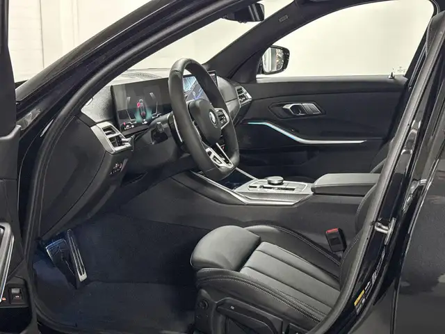 BMW 3 Series view 8