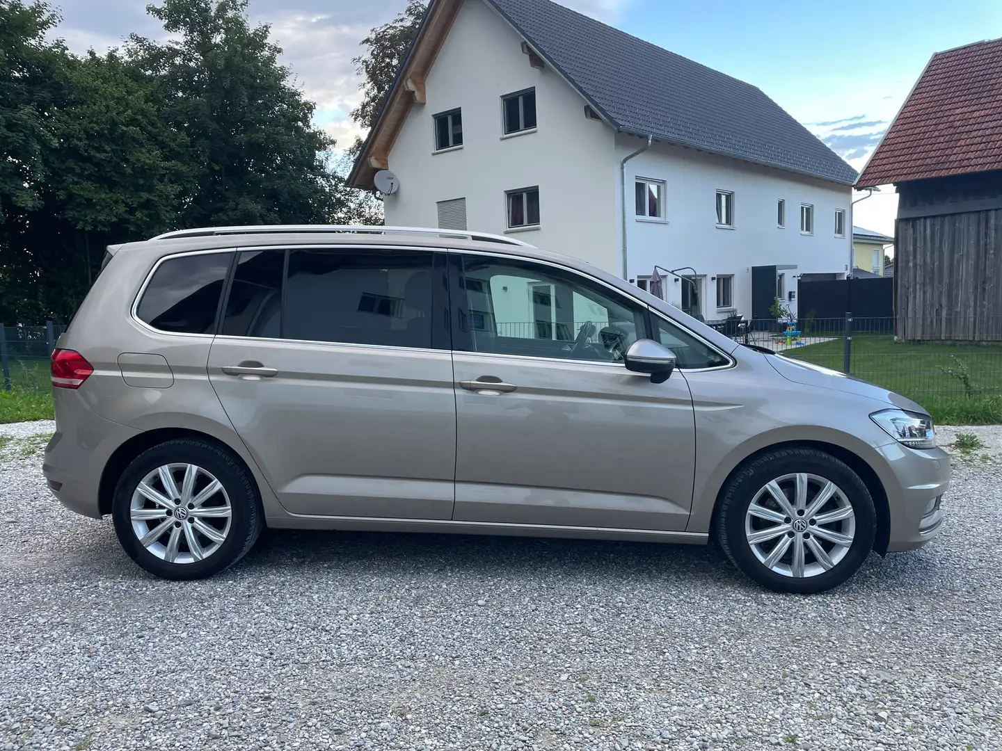 Volkswagen Touran 1.4 TSI * 150 PS * Highline * HU Neu * 1a Zustand Bronze - 1