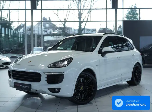 2016 Porsche Cayenne in White for sale