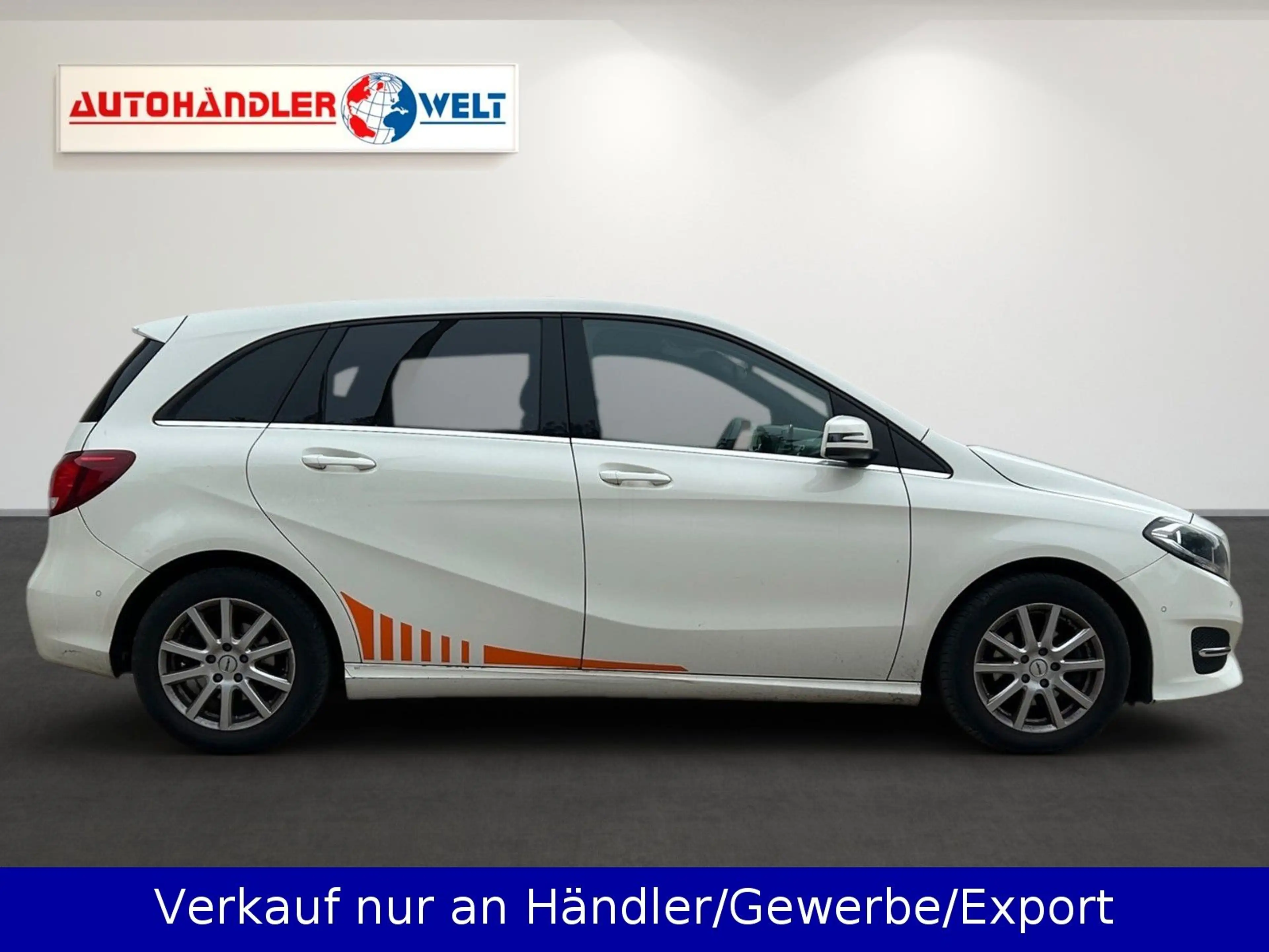 Mercedes-Benz B 180 d Klimaanlage SHZ Navigation PDC — photo 4