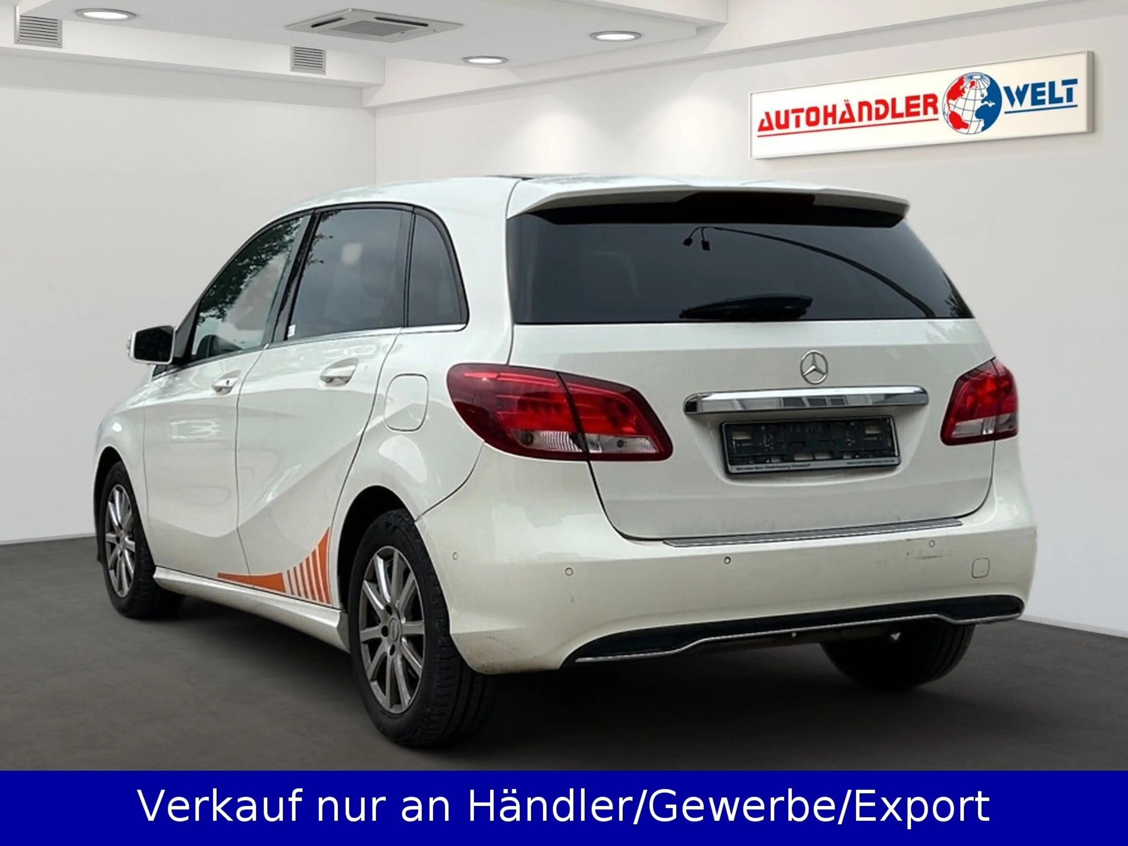 Mercedes-Benz B 180 d Klimaanlage SHZ Navigation PDC — photo 6