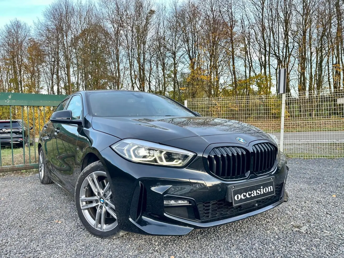 BMW 118 118iA PACK M SHADOW / FULL LED Zwart - 2