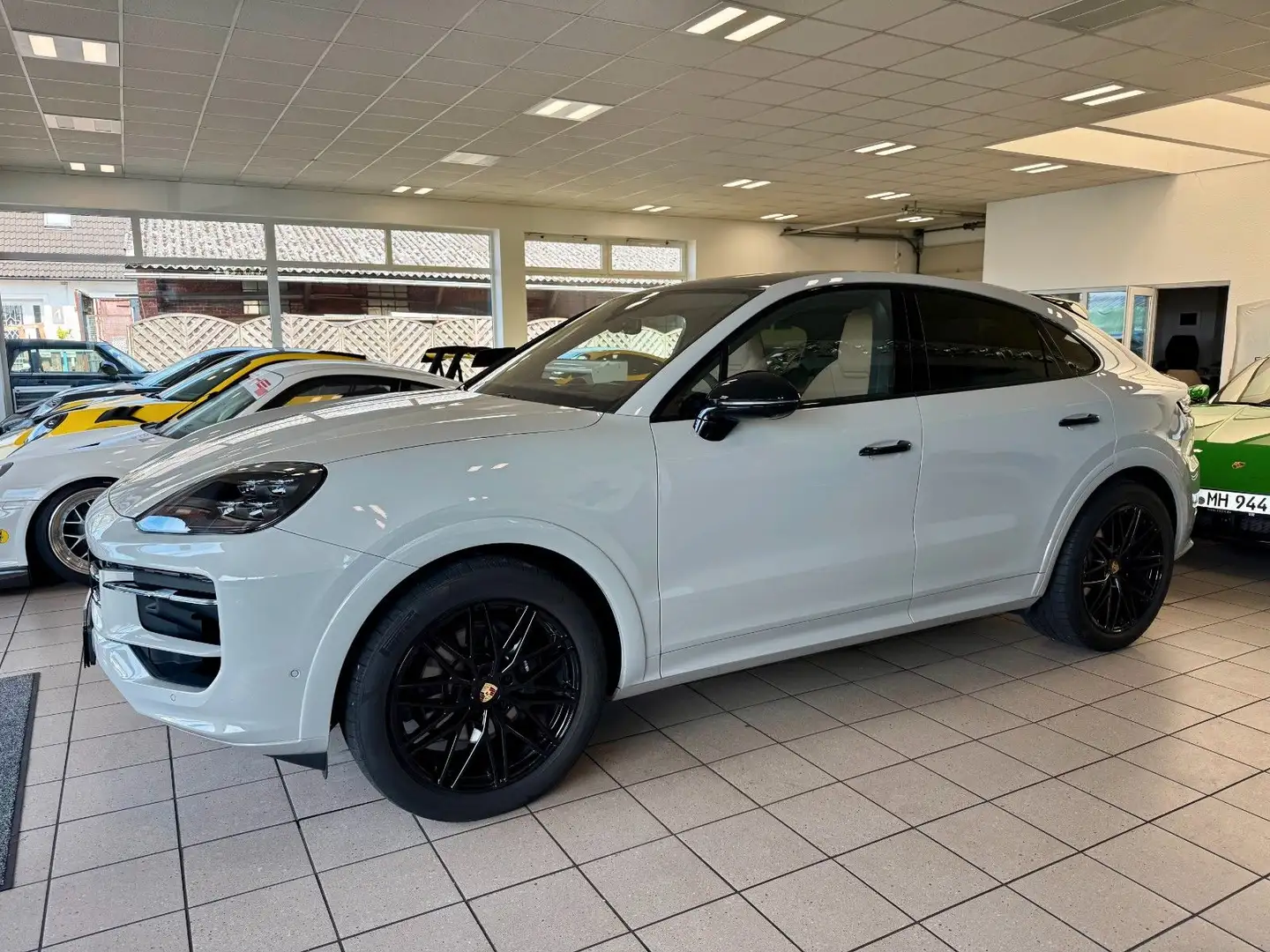 Porsche Cayenne Coupe SportDesign/Burmester/HeadUp/ACC Weiß - 2