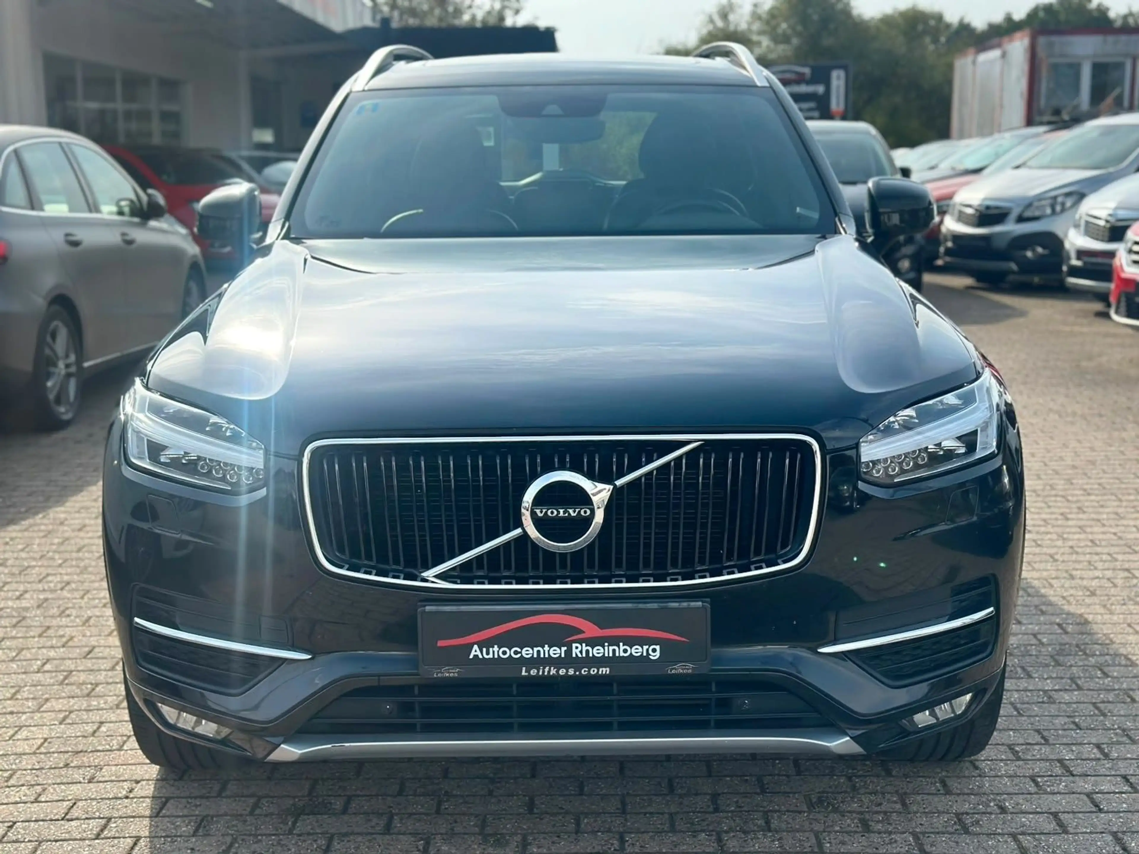Volvo XC90 Momentum AWD 7 Sitzer Voll — photo 2