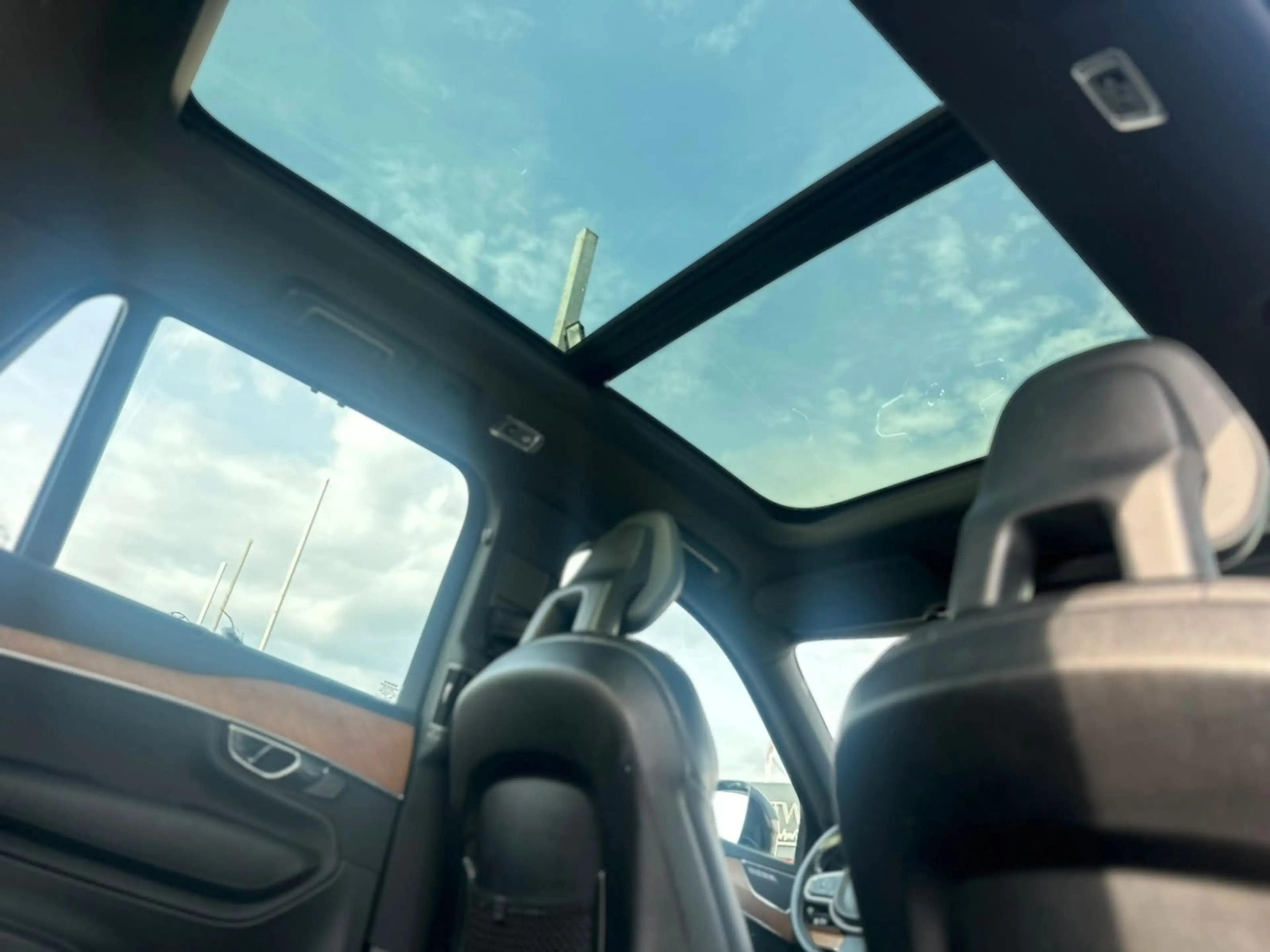 Volvo XC90 Momentum AWD 7 Sitzer Voll — photo 14